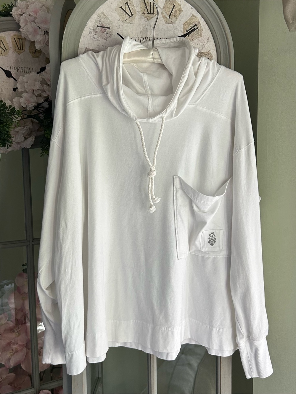 FP Movement Hot Shot Hooded Top by FREE PEOPLE White Long Sleeve Size S